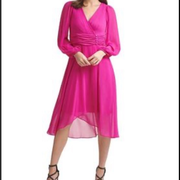 DKNYC Dresses & Skirts - DKNY V-Neck Balloon 3/4 Sleeve Ruched Waist Chiffon Dress